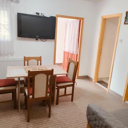 Apartment Tina Gracac المظهر الخارجي الصورة