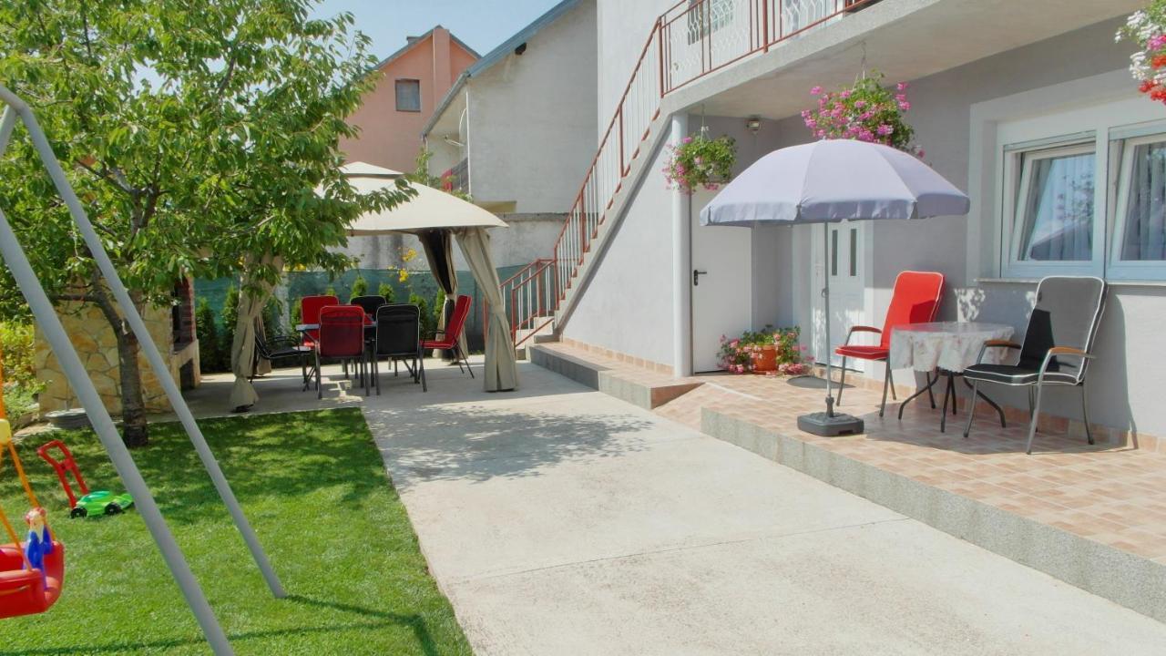Apartment Tina Gracac المظهر الخارجي الصورة