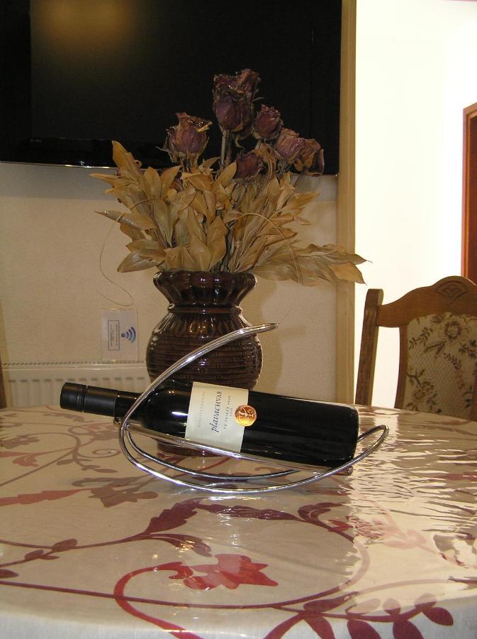Apartment Tina Gracac المظهر الخارجي الصورة