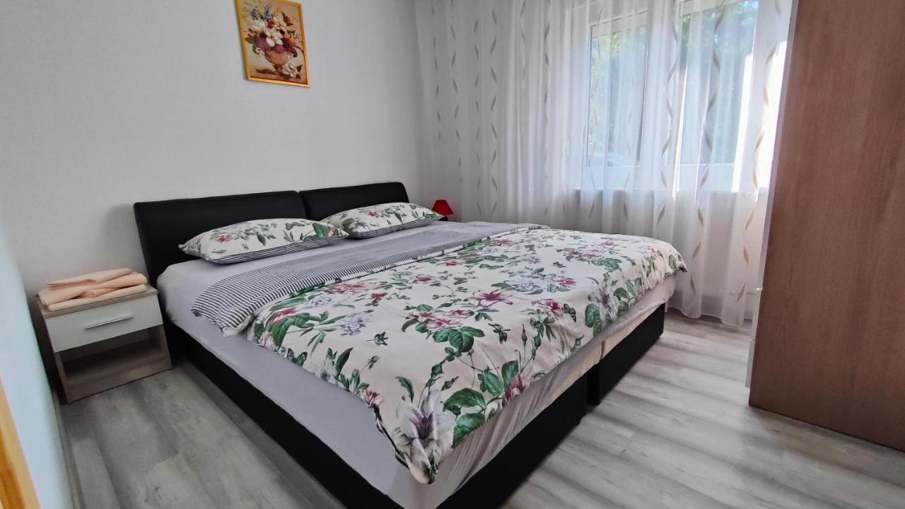 Apartment Tina Gracac المظهر الخارجي الصورة