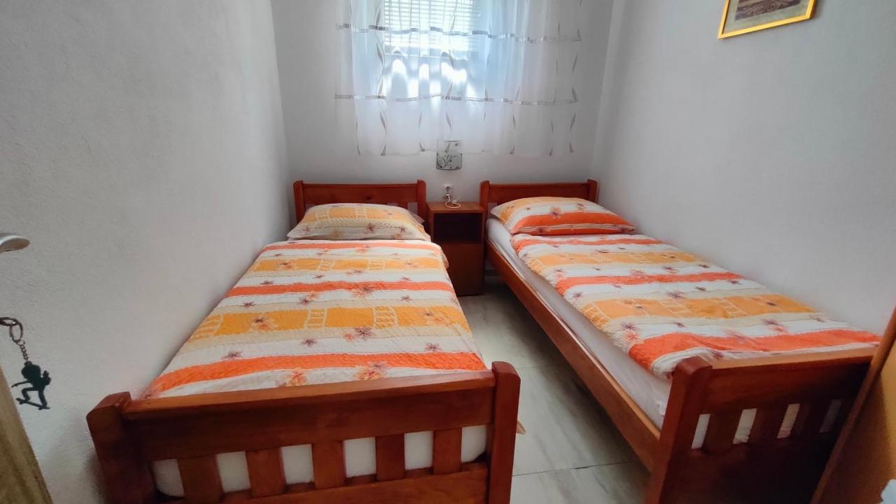Apartment Tina Gracac المظهر الخارجي الصورة